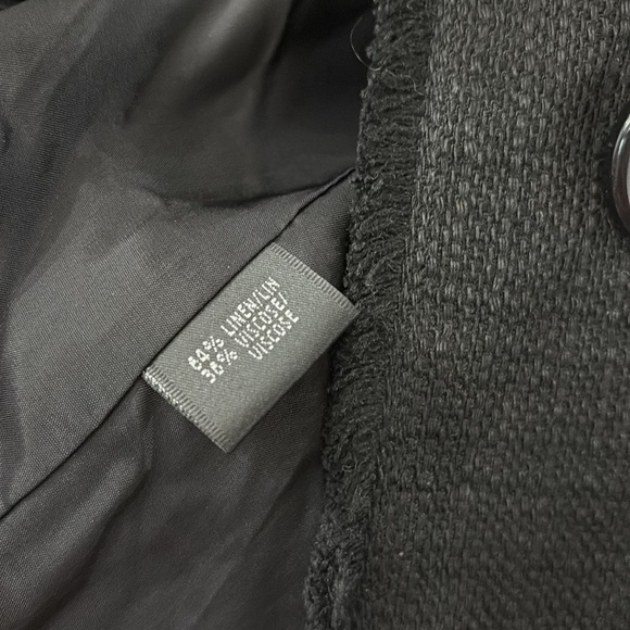 Lafayette 148 New York Black Blazer - size 8 - linen blend - button detail - Picture 3 of 5
